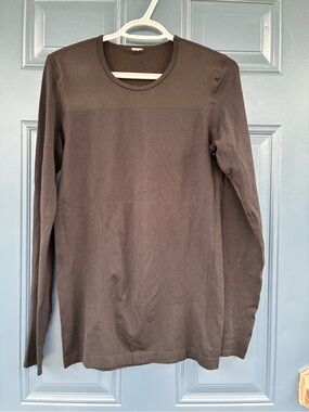 Fabletics Women's Seamless Long Sleeve Crew Neck Athletic Top - Black Size M